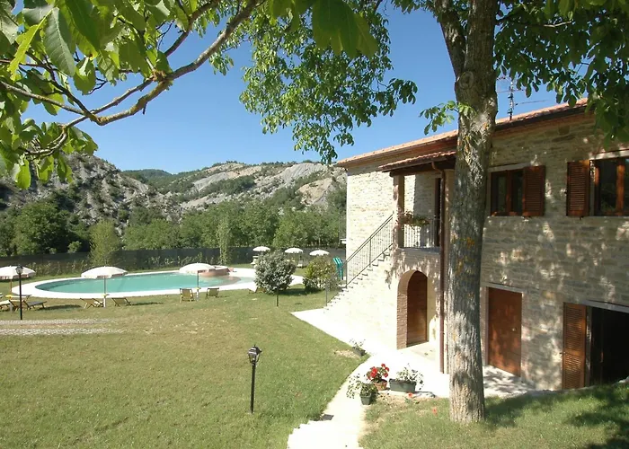 In Einer Hoehle Mit Whirlpool By Interhome Apecchio